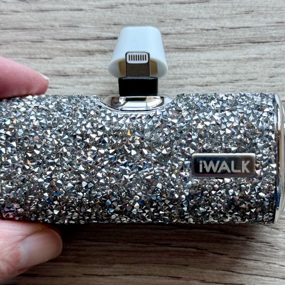 iWALK Secret Ultra-Compact Docking Battery